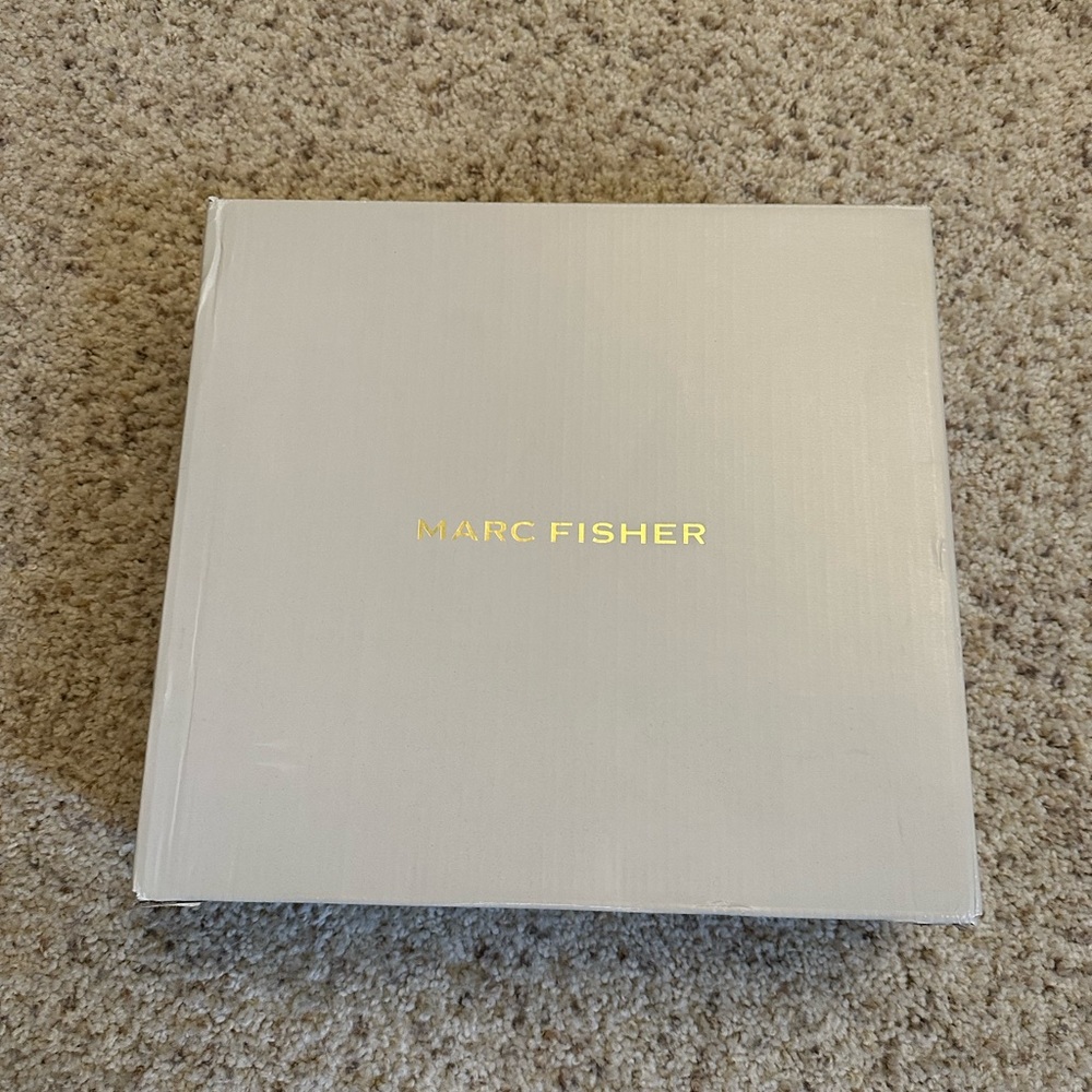Marc Fischer LTD Izzie Cold Weather Boots - Picture 2 of 13